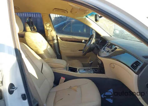 2011 Hyundai Genesis 3.8 z USA, uszkodzony, nr VIN KMHGC4DE3BU136990